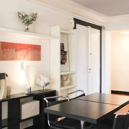 Spacious And Atypical Nest View Of Monuments Appartement Paris